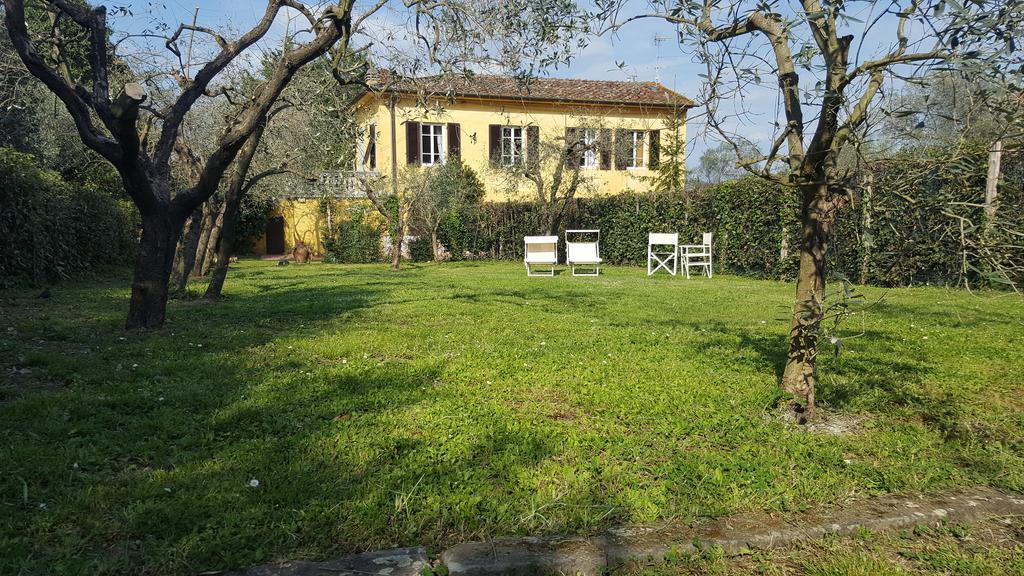Villa Casolare Al Dopolavoro à Lucques Extérieur photo