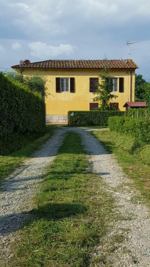 Villa Casolare Al Dopolavoro à Lucques Extérieur photo
